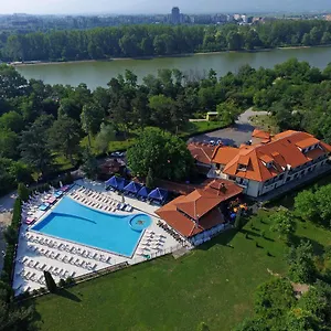 3* Hotel Ostrova